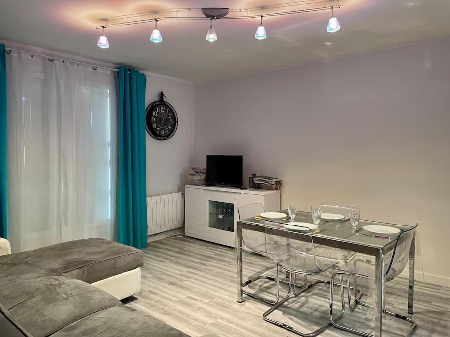 Au Coeur Et Au Calme De Bandol, Parking Et Climatisation Apartamento Exterior foto
